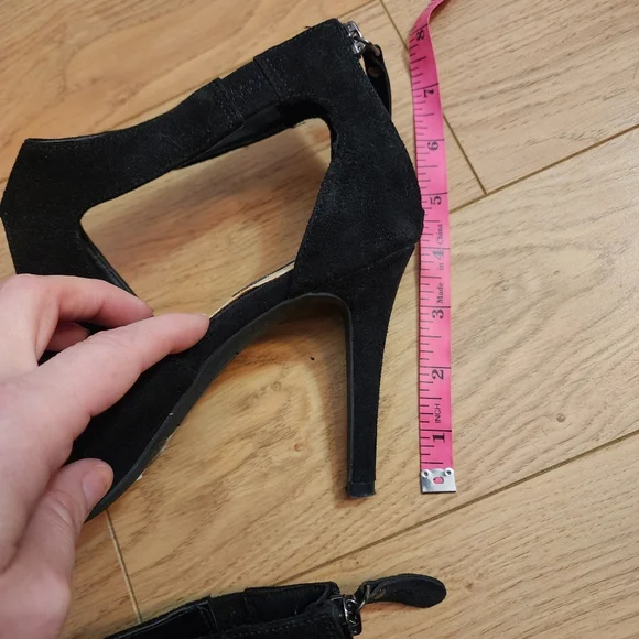 Jones NY Heels - Picture 12 of 12